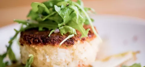 crispy-crab-cake-with-mixed-salad